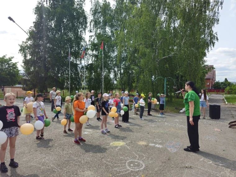 День защиты детей и открытие лагерной смены.